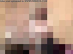 Teen babe flashes in tight black jeans 😍