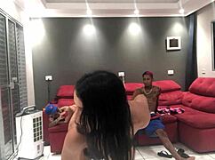 Val Mineirinha Dances Sexy for Thugs 😏