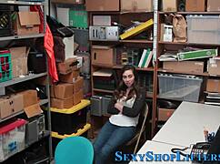 Delinquent teen 18+ gets jizzed