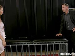 jill kassidy gets fucked blindfolded.