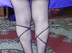 Sissy crossdresser rides big white ass