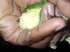 Plantain versus poivron, I get wet and cum