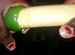 Plantain versus poivron, I get wet and cum