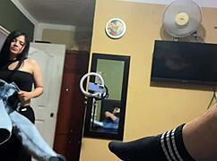 Üvey kuzenimi yemeğe götürüyorum, sonra doggy style ile ödüllendiriyor