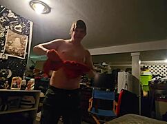 Sexy Hottie Fallon West Gets Tight Ass Anal Gaping