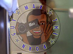 Jayden Black rides Sybian fast, cums quick, and goes for round two