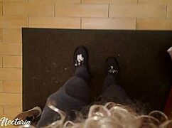 Паола держит 8 позиций DAP с анальным растяжением без пизды