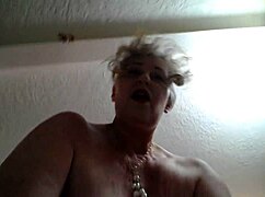 i can't get enough of dawnskye's giantess retro foot fetish roleplay