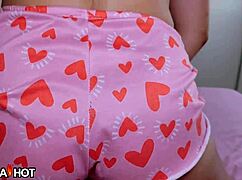 Hot young teen gets wet pussy in homemade POV video, then greedy mouth cumshot