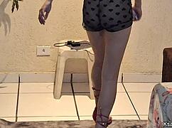 Maintenance Guy and Naughty Housewife Flash