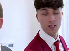 Hey cougars, wanna swap and get filthy in the garage tonight?