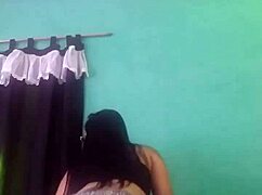 Teen amateurs dance Brazilian funk in episode 2.