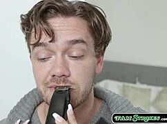 Teen stepsis throats and gets fucked by stepbro 😈