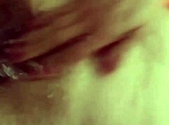 Mama madura colombiana making squirt via whatsapp, feeling that intense mommy vibe...