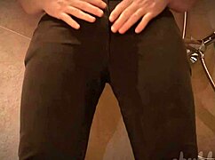 Chubbykaot just pees in jeans while messing around solo. What a sight!