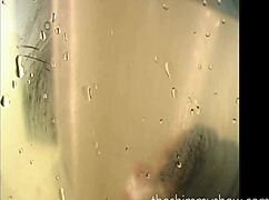 island hottie from trinidad shines on theshimmyshow with foxy roxy! 🌴