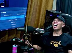 Is Renatinha Mello without panties? What delicious chemistry!