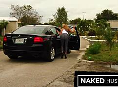 latina girlfriend kicked outta car, uhh, meets stranger and sucks his dick real quick