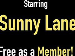 Sunny Lane and Jenna Foxx in sexy threesome 😘