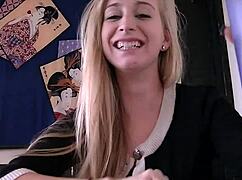 Girlfriend Craves Blowjobs And Wild Fucking Sessions!