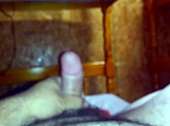 Chilling in bed with a nice masturbation session