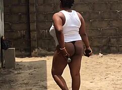 big tits chubby cleaner seduced for outdoor quickie