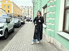 Fucking a Stranger Just an Hour After Meeting Her