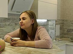 Popular blogger films her first porno blowjob.