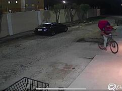 I ordered food on iFood and seduced the delivery guy!