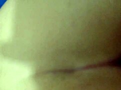 Que buena está mi novia doblada en doggystyle.