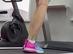 Brunette Stunner Works Her Wet Curves at the Gym