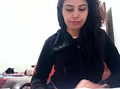 Sarah Rosa shares bizarre fetish vlog.