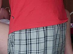 Umm, moja foster mačeha me prosila, da ji sperem v pičko, veš?