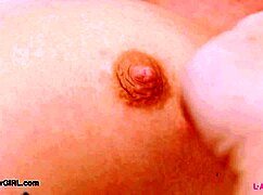 Teen Blonde Model Reveals Stunning Curves