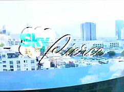 Model gets fucked bent over in Hollywood bathroom