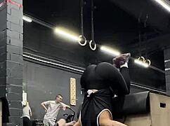 I share my routine crossfit session with friends