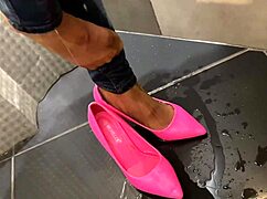 Desperate Pee in Jeans, Then He Pees on Ass and Gets Blowjob