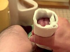 Japanese amateur feels pleasure in solo masturbation