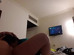 I fucked my girlfriend in the mouth in the hotel room