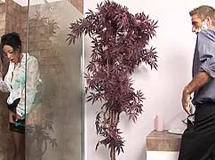 Romana Fucked Hard In The Shower By College Guy