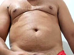 Yuri Gaucho Delivers Huge Cumload in Amateur Handjob