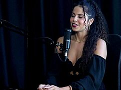 Sweet Karolzinha Gives Tips on Selling Content Outdoors