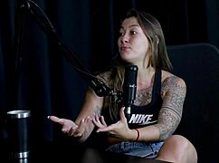 Teen Flor De Damiana Starts Nude Fucking With Two Bi Men!