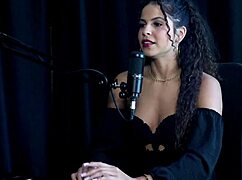 Sweet Karolzinha Gives Tips on Selling Content Outdoors