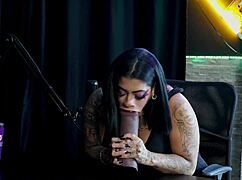 Marcelly Melo Demonstrates Toy Play