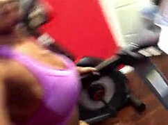 Cherokee on treadmill showing that big booty