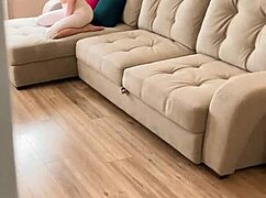 Brazen Russian Amateur Gets Nailed by Courier Who Spied on Her!