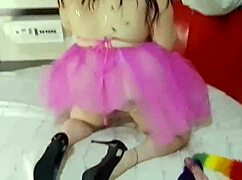 Vivi Guedez Licks and Plays Rough at Motel!