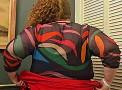 BBW Secretary Flashes in Office.