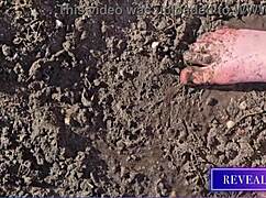 Hey, check out this barefoot milf bathing fantasy with sexy toe-sucking